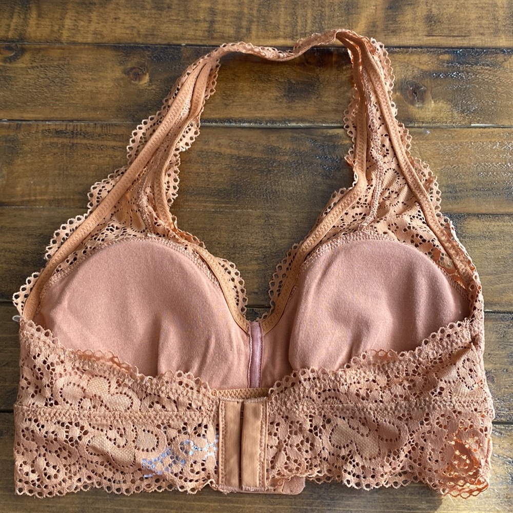 Size small halter top bralette from Aerie - Picture 2 of 3